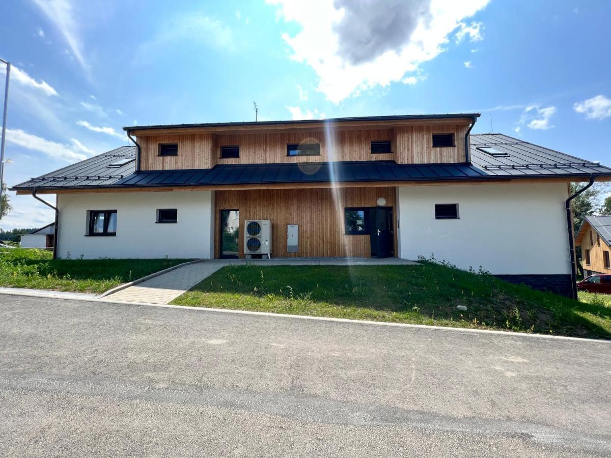 Roda1 Male Lipno Cerna v Posumavi