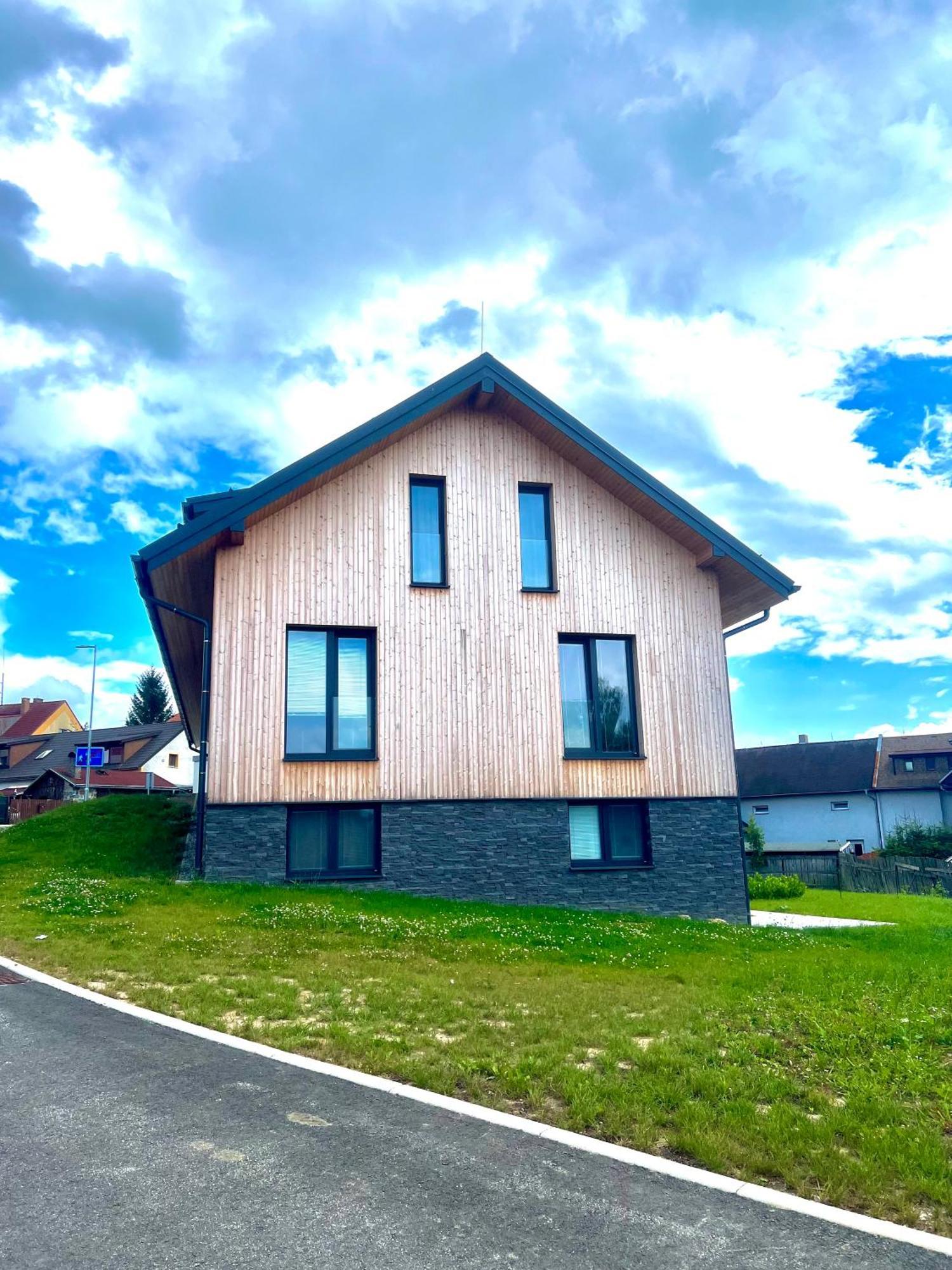 Roda1 Male Lipno